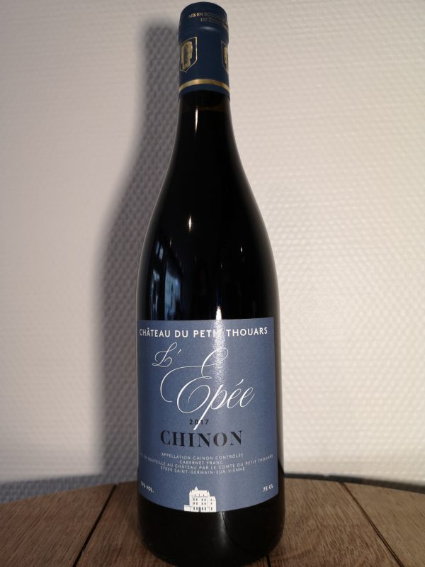 Chinon, L'épée, Château du Petit Thouars, 2017