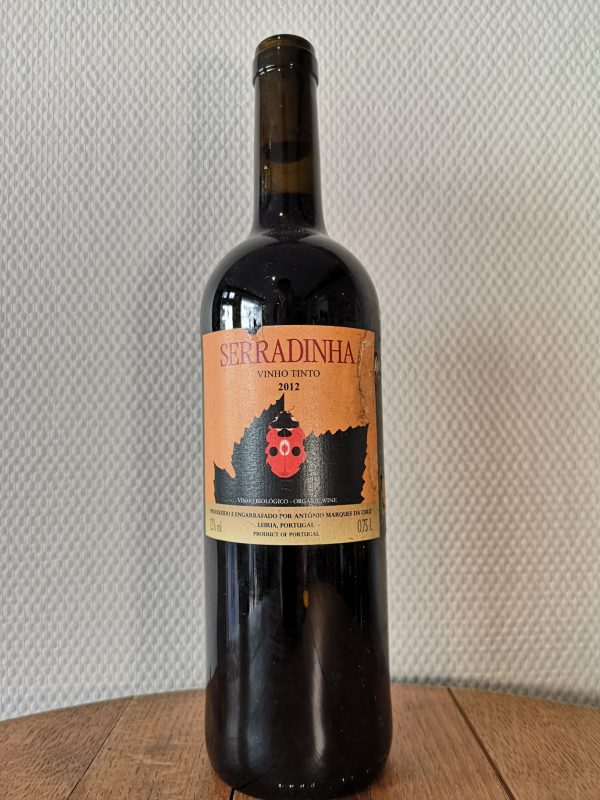 bouteille vin rouge serradinha 2012