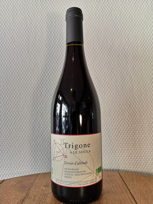 bouteille vin rouge trigone